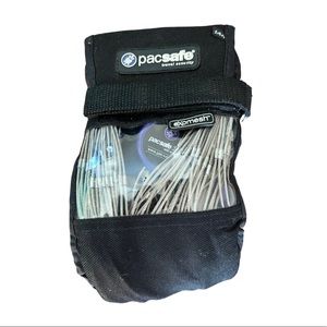 NEW PacSafe Anti-theft 140L Backpack & Bag Protector